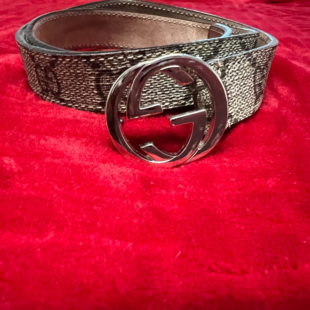 Gucci Silver and Black Women's Belt